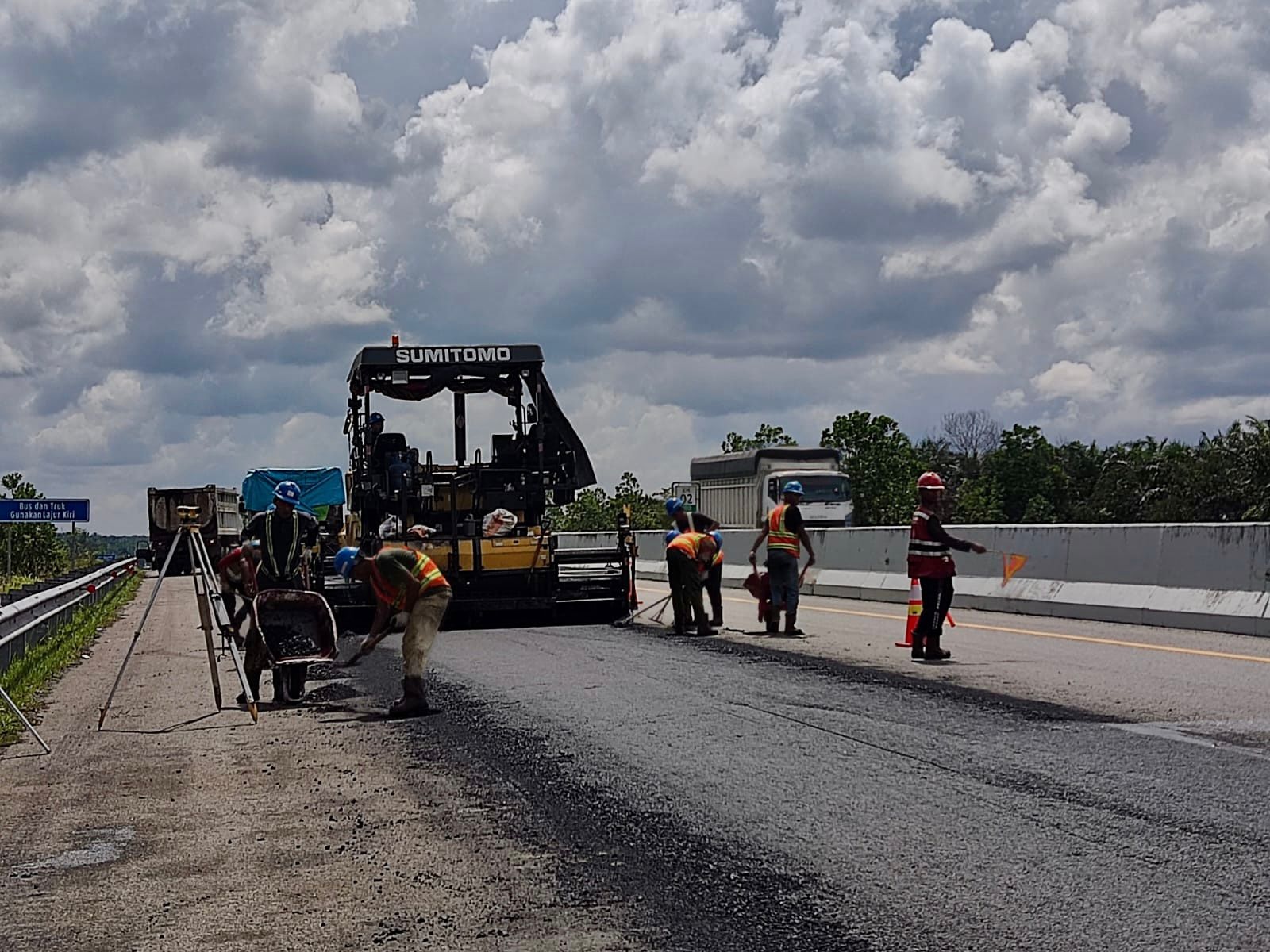 Pasca Dibuka, Kondisi Jalan Tol Pekanbaru-Dumai Diinspeksi Oleh Tim Zero Pothole, Ini Penampakannya Sekarang