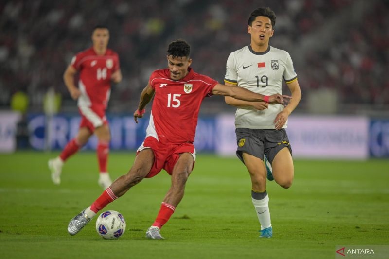 Tampil Fantastis Saat Hadapi China, Ricky Kambuaya Dipuji Kluivert