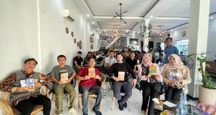 Dosen Unja Mohd Adrizal Resmi Melaunching Buku Ke-14 Berjudul Psikososial Olahraga 