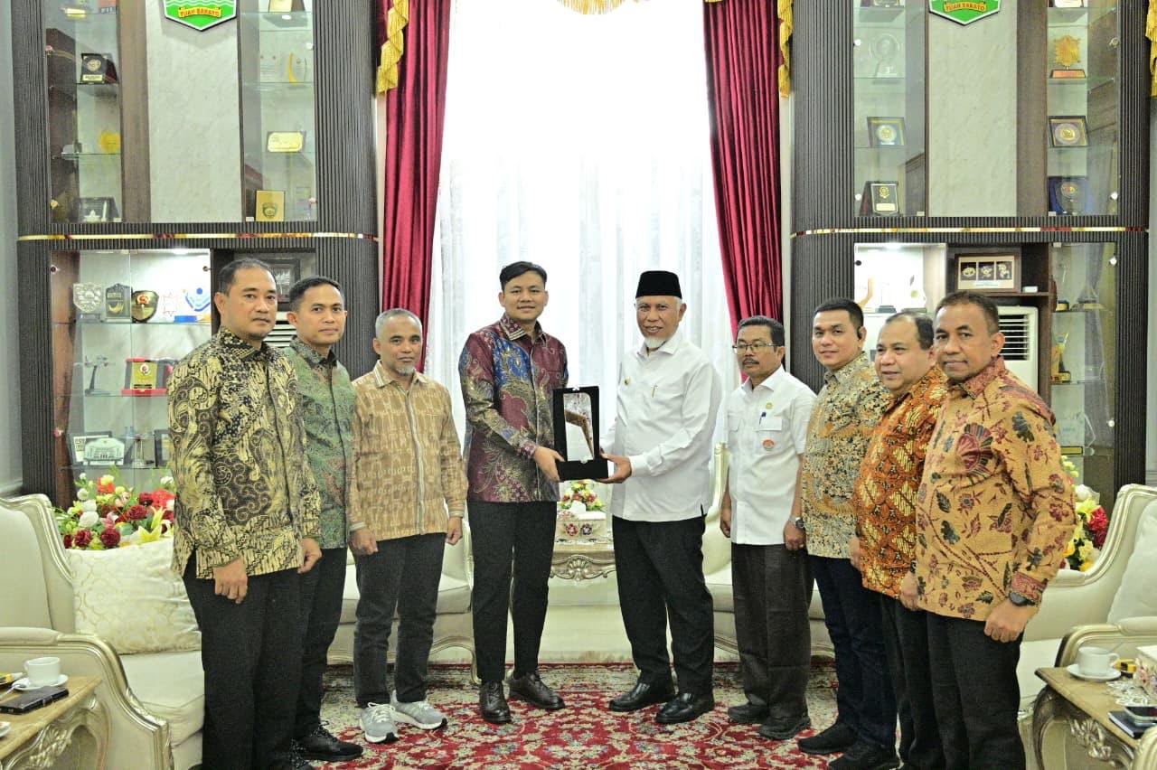 Audiensi dengan Pemprov Sumbar, PTPN IV PalmCo Tekankan Pentingnya Harmonisasi Operasional Kebun