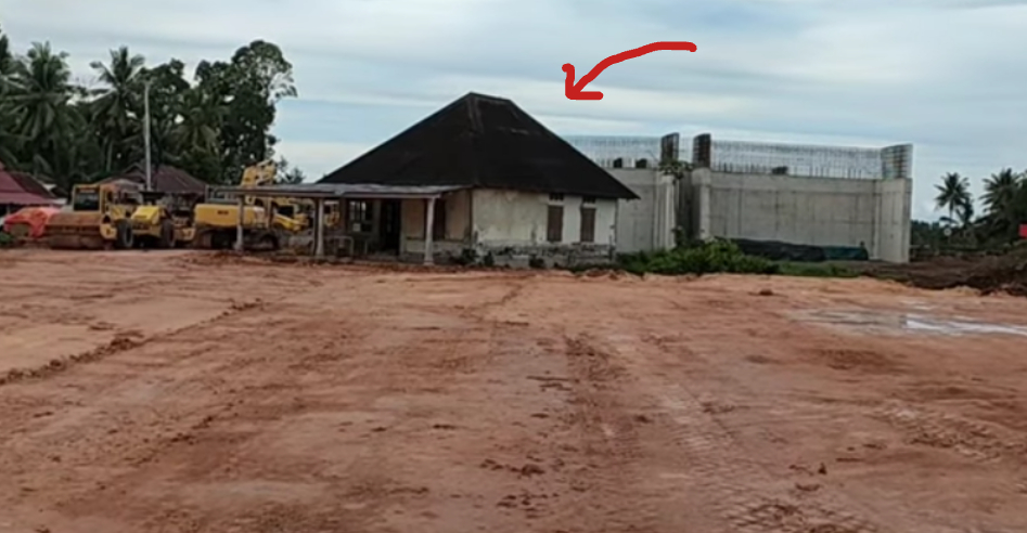Onde Mande Rumah Tua Ini Masih Berdiri di Tengah Proyek Tol Padang-Sicincin, 80 Bidang Tanah Belum Tuntas