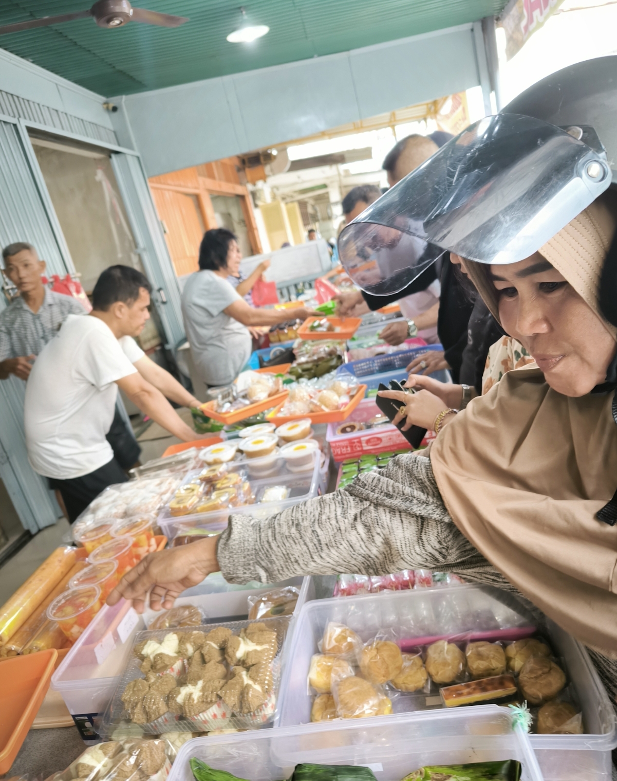 Tempat Favorit Beli Kue Tradisional di Kota Jambi 