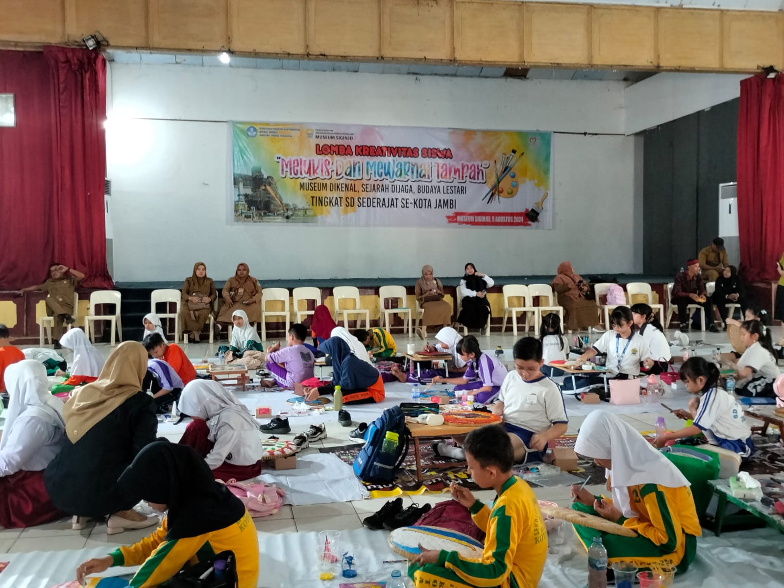 Lomba Kreativitas Siswa di Museum Siginjei, Melukis dan Mewarnai Tingkat SD