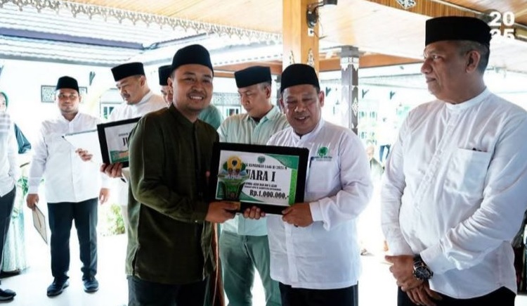 MTQ Ke- 53 Tingkat Provinsi Jambi 2024, Ketua DPRD Batanghari Ikut Serahkan Bonus