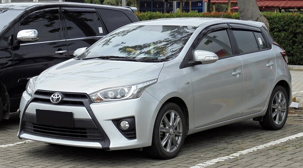  Pilih Hatchback atau Sedan? Ini Panduan Membeli Yaris Bekas vs Corolla Altis Bekas