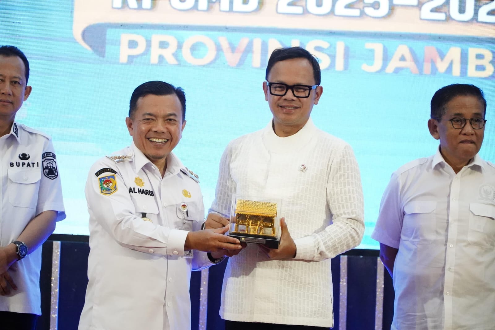 Gubernur Al Haris: Musrenbang Momentum Sinkronisasi Penajaman, Penyelarasan Program Pemerintah Pusat - Daerah