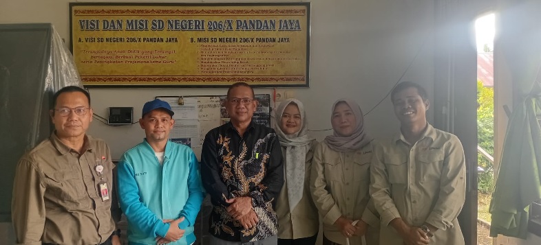 Sebelas SD Negeri di Kabupaten Tanjung Jabung Timur Dapat Bantuan 500 Set Meubelair Dari SKK Migas-PetroChina