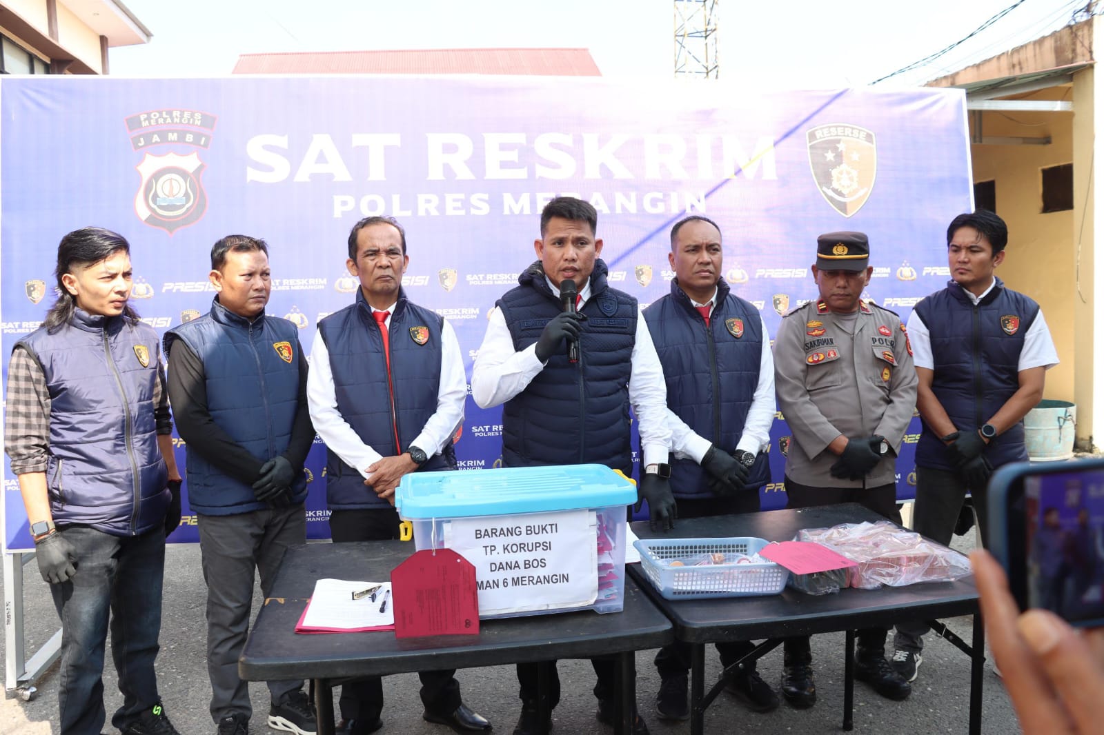 Korupsi Dana BOS SMA Negeri 6 Merangin Terungkap, 4 Orang Jadi Tersangka