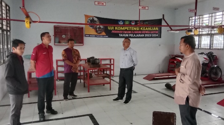 Sinsen Terus Dukung Pengembangan Vokasi Teknik Sepeda Motor di Jambi