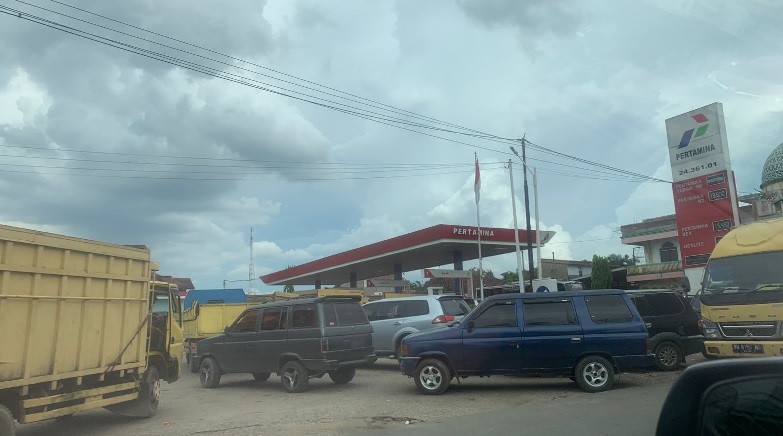 BBM Solar di Jambi Langka, Antrean BBM Solar di SPBU di Kota Jambi Semakin Parah