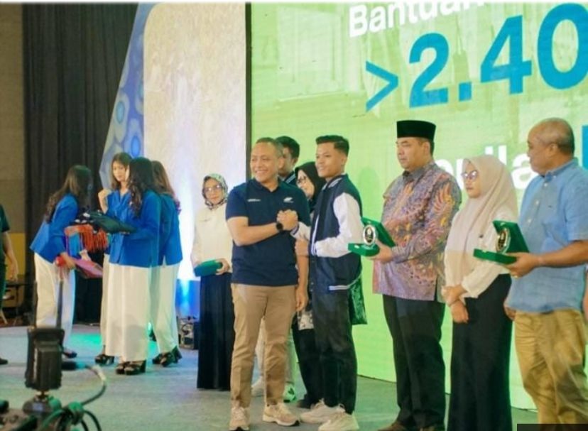 Siswa Bimbel Dukungan PalmCo Cetak Prestasi: 90% Lulus PTN, Enam Jebol Kampus Unggulan Indonesia