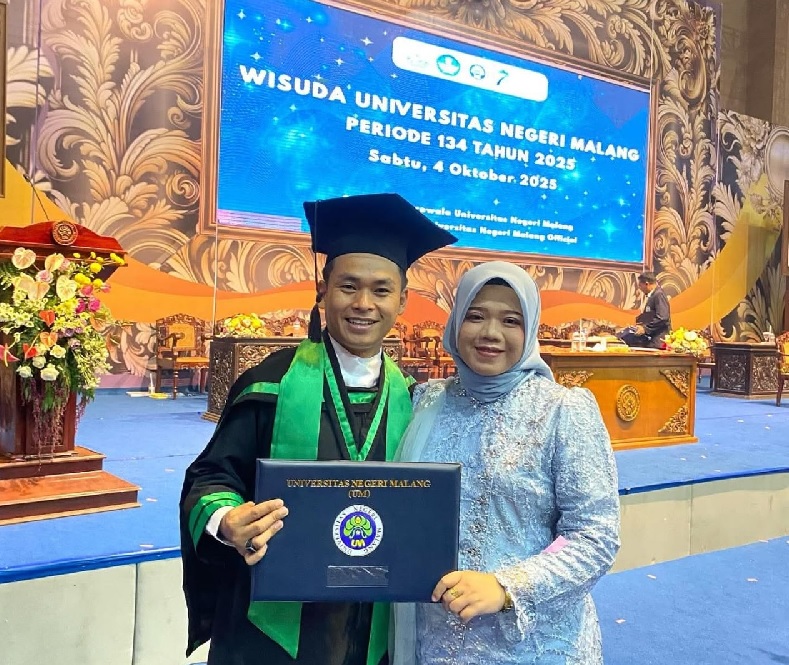 Dr M Eval Dosen IAIN Kerinci Wisudawan Terbaik Universitas Negeri Malang, Ini Profilnya..