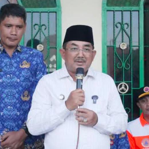 Bupati dan Gubernur Jambi Kunjungi Korban Kebakaran di Sungai Dualap, Salurkan Bantuan