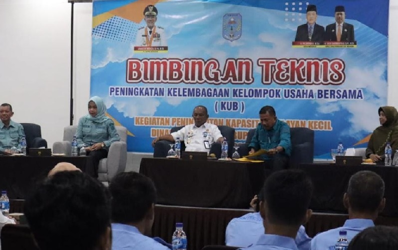 Pj Bupati Merangin Jangcik Buka Bimtek Peningkatan KUB Nelayan