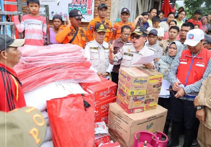 Wako Ahmadi Terus Kawal Pendistribusian Bantuan Logistik Korban Banjir