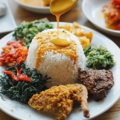 4 Rekomendasi Nasi Padang Incaran Anak Kos Yogyakarta! Rasanya Dijamin Ngga Murahan