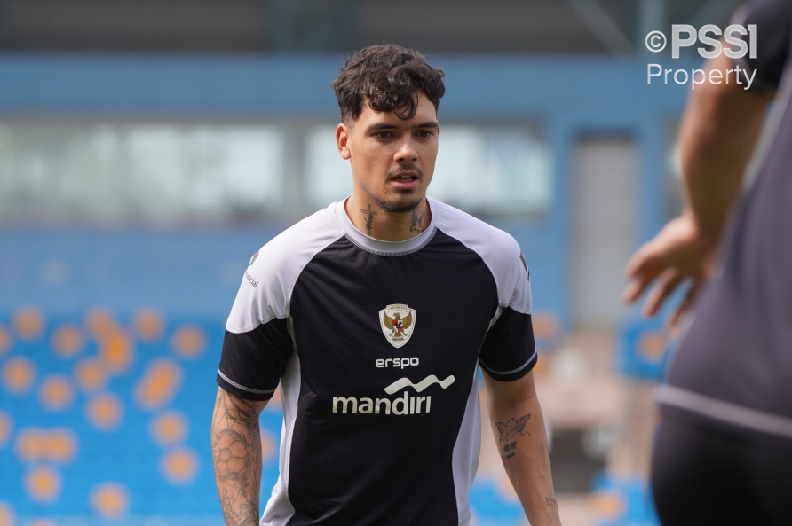 Sampai di Tiongkok, Timnas Garuda Langsung Jajal Stadion Qingdao