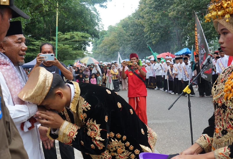 Ribuan Santri Merangin Pawai Hari Santri Nasional 2024