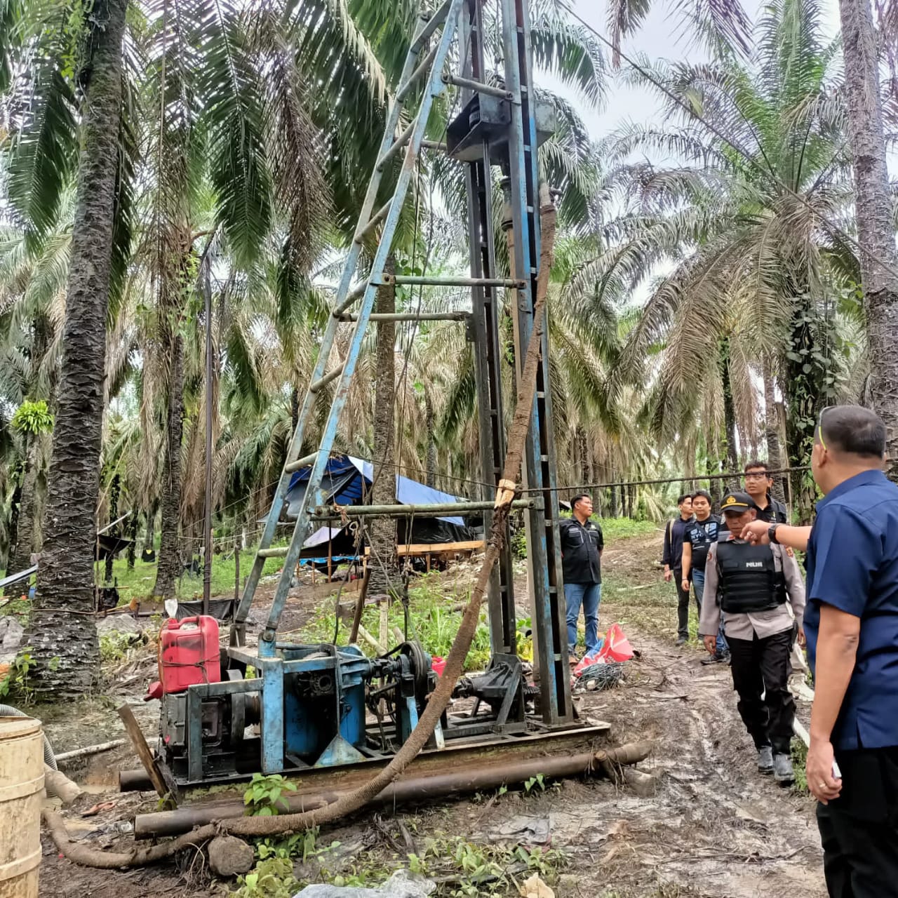 Polda Jambi Tetapkan 10 Pelaku Tambang Minyak Ilegal Bahar Selatan Sebagai Tersangka