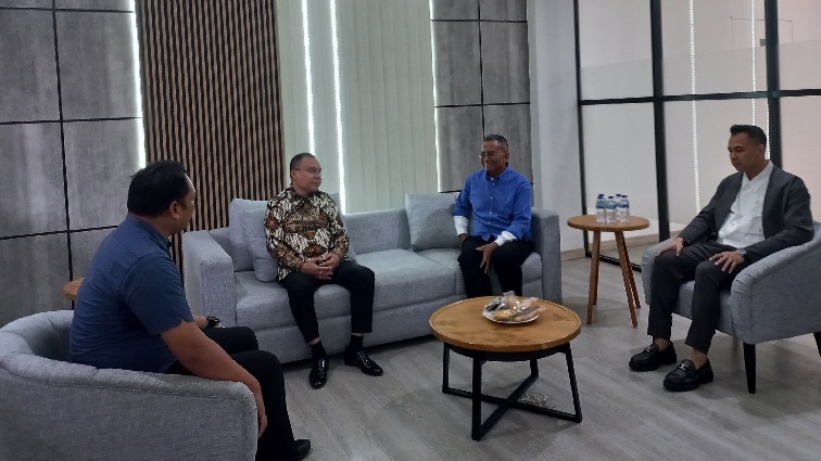 Sufmi Dasco dan Raffi Ahmad Kunjungi Kantor Disway, Minta Maaf ke Dahlan Iskan
