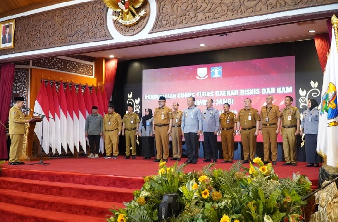 Al Haris Kukuhkan Gugus Tugas Bisnis dan HAM Provinsi Jambi