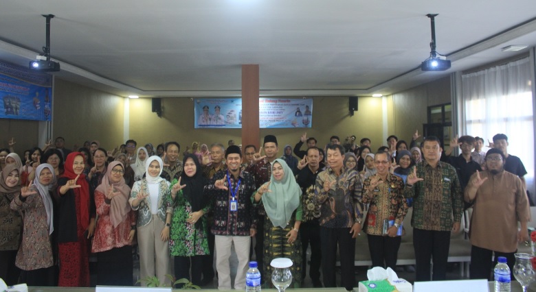 DPAD Provinsi Jambi Adakan Kegiatan Bedah Buku Koleksi Perpustakaan Daerah Tahun 2025