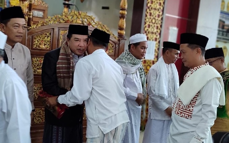 H Mukti Idul Adha Momen Sempurnakan Jati Diri Merangin Gelar Shalat