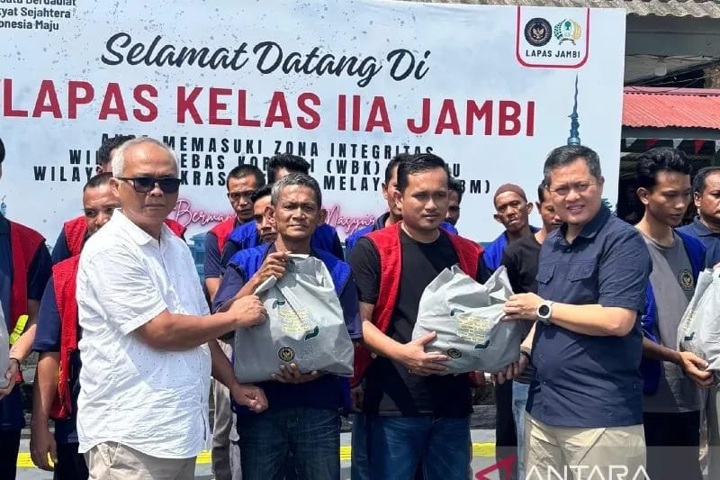 Lapas Kelas IIA Jambi Beri Bantuan Sosial ke Warga Binaan Kurang Mampu