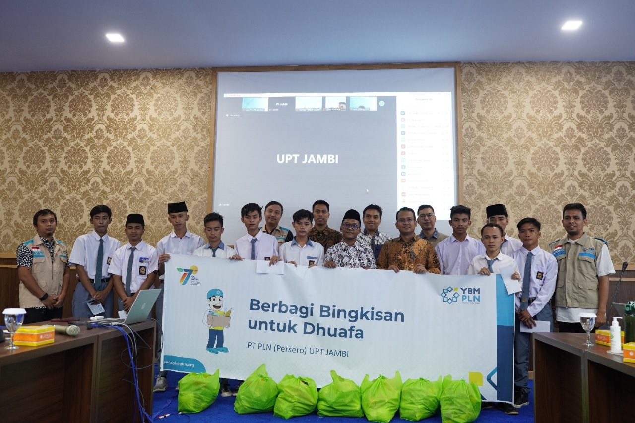 PT PLN (Persero) UPT Jambi Berbagi Bingkisan dan Kebahagiaan Bersama Anak Yatim dan Kaum Dhuafa