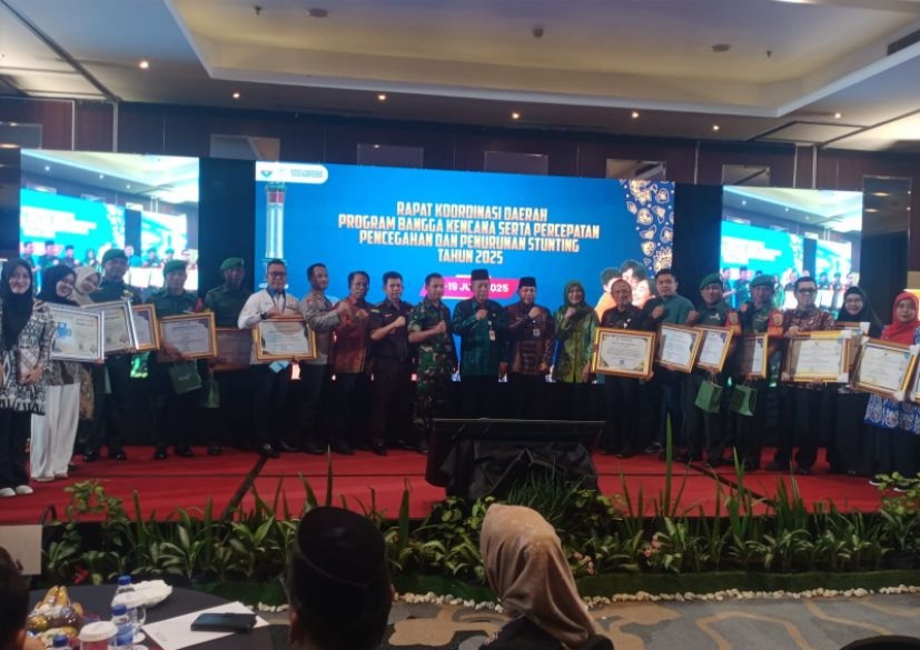 PTPN IV Regional 4 Jambi-Sumbar Raih Award Orang Tua Asuh Stunting BKKBN