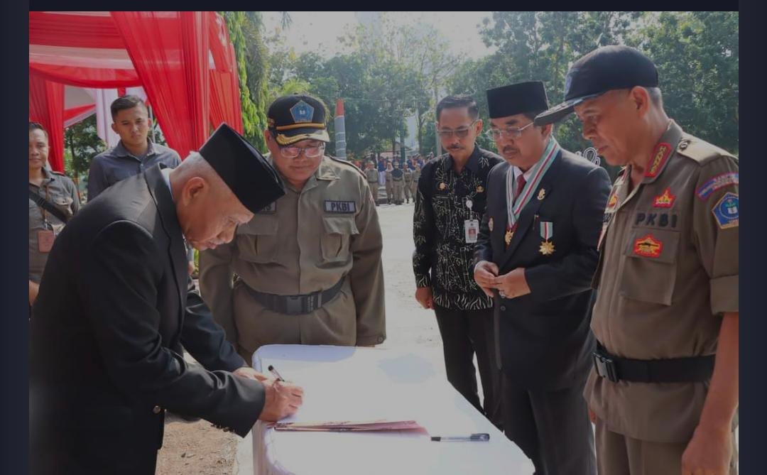 Bangun Aparatur Berintegritas, Bupati Tanjabbar Raih Bintang Astha Brata