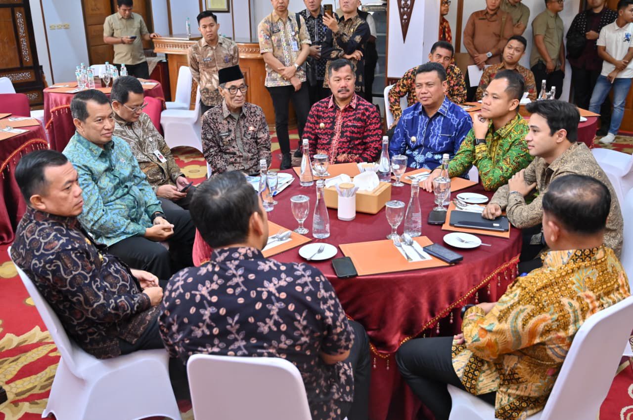 Wawako Diza Hadiri Audiensi Bersama Wamen PANRB, Bahas Strategi Birokrasi Adaptif Menuju Indonesia Emas 2045