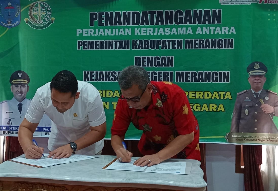 Bupati Merangin H M Syukur dan Kajari Bintang Teken MoU