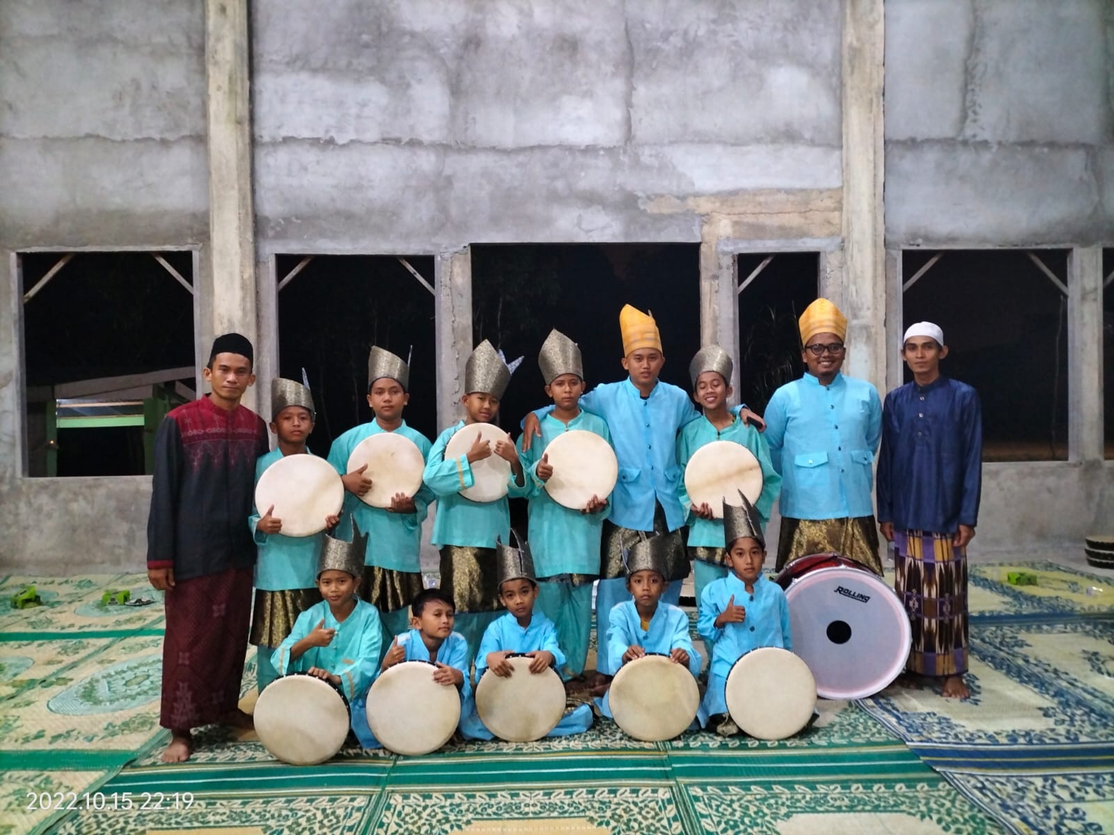 Tampil Perdana, Kompangan Al Islamiyah Memukau 