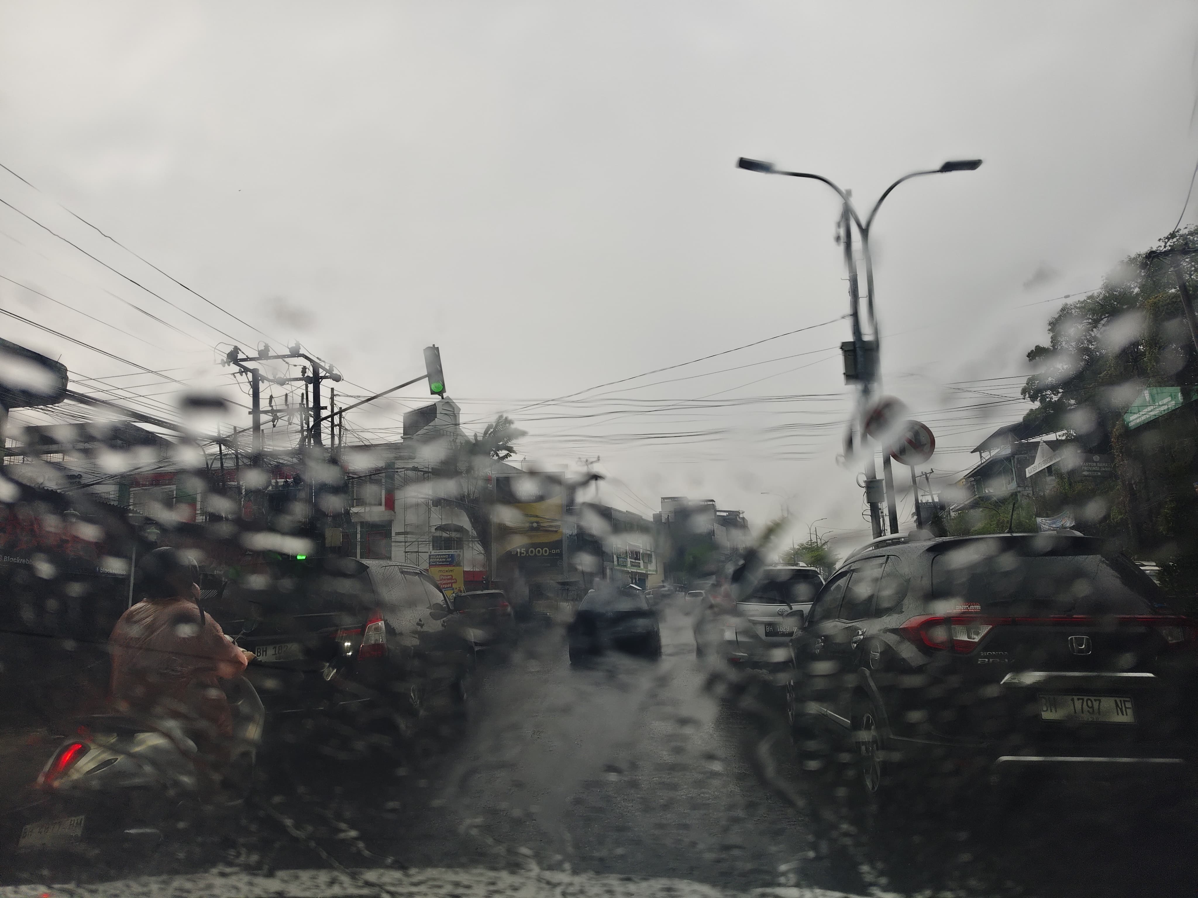 Hujan Alami Guyur Kota Jambi, Satgas Sebut Lokasi Kebakaran Beberapa Wilayah Terjadi Hujan Sedang-Lebat