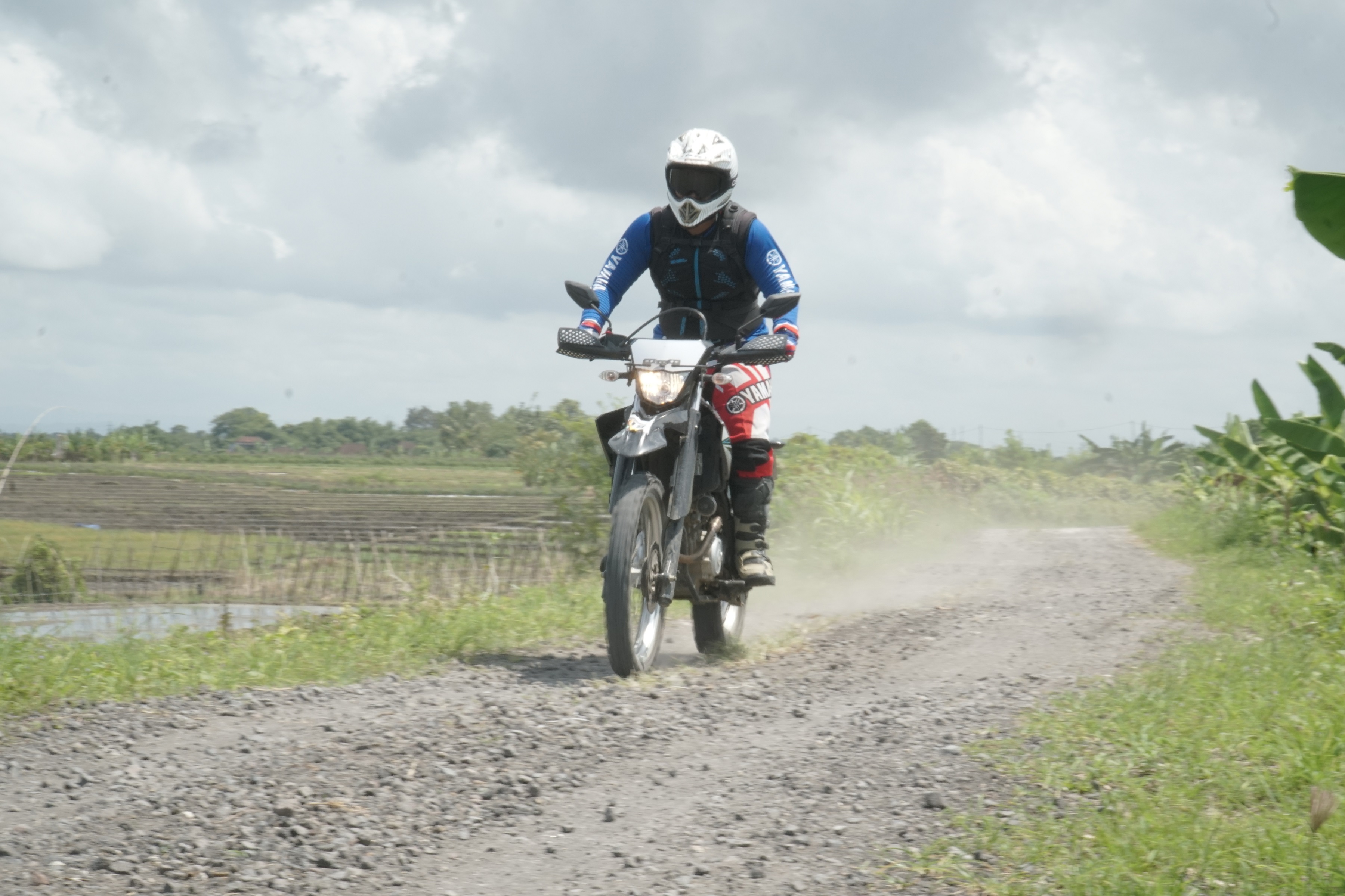 Gemar Berpetualang yang Memacu Adrenalin, Konsumen Ini Pilih Yamaha WR 155 R Jadi Partner Berkendara Off road