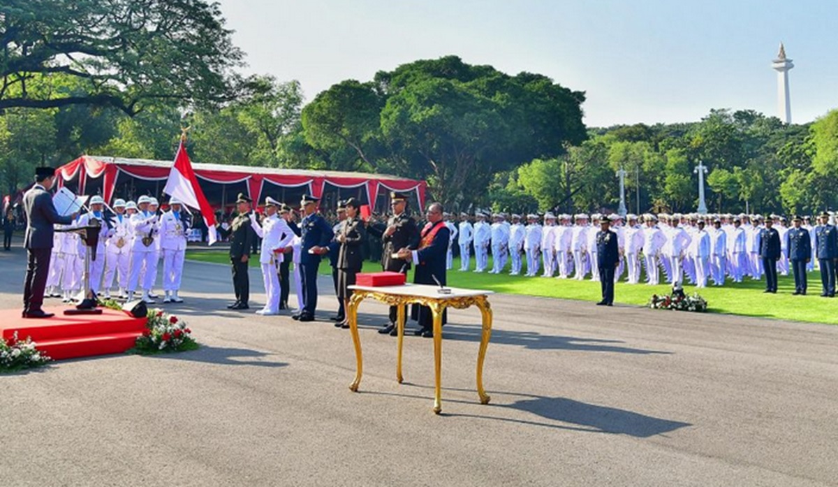 Nama Lulusan Terbaik dari 906 Perwira Remaja TNI dan Polri yang Dilantik Jokowi