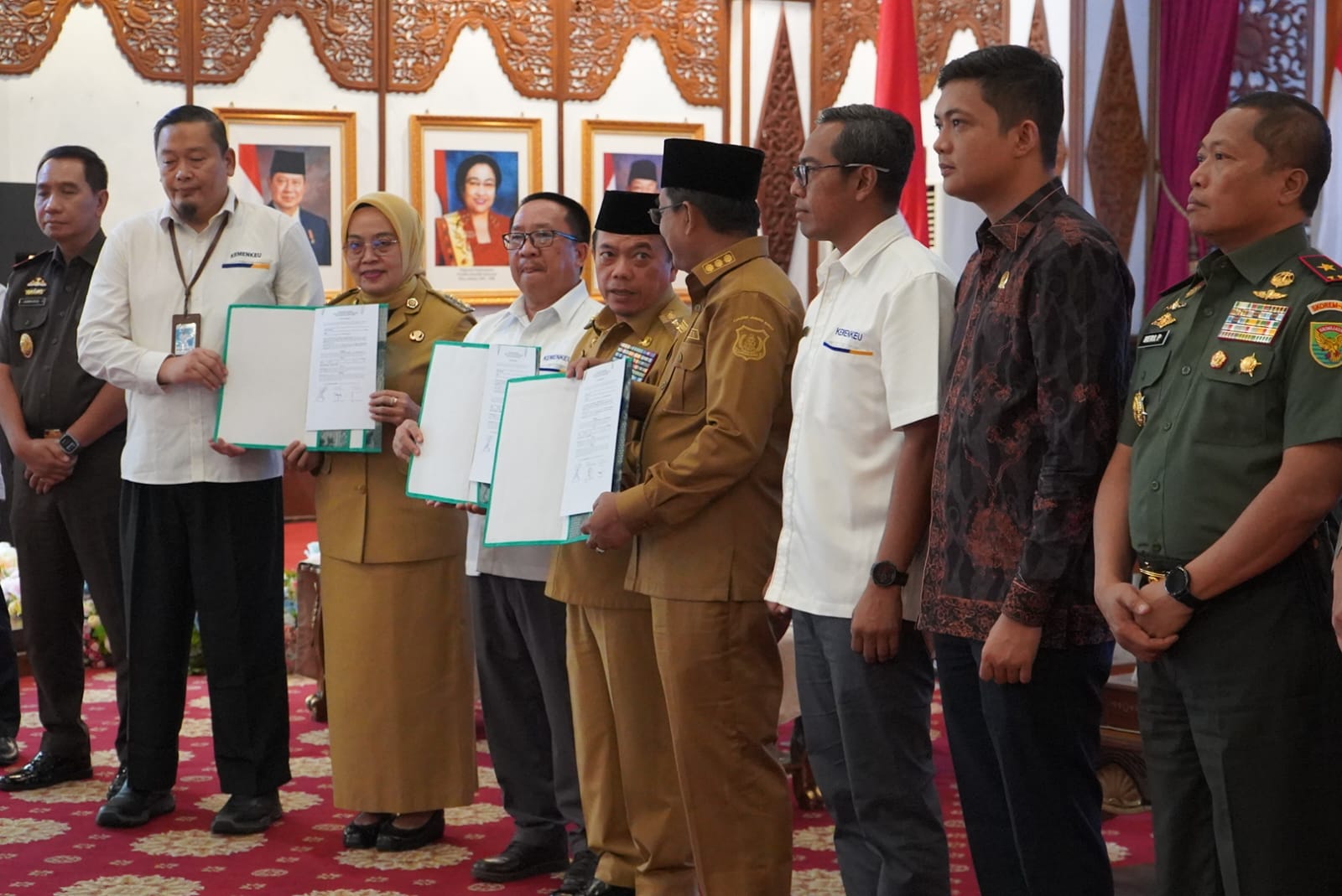 Penyerahan DIPA dan TKD 2025, Pesan Gubernur Al Haris: Gunakan Anggaran APBD dengan Bijaksana