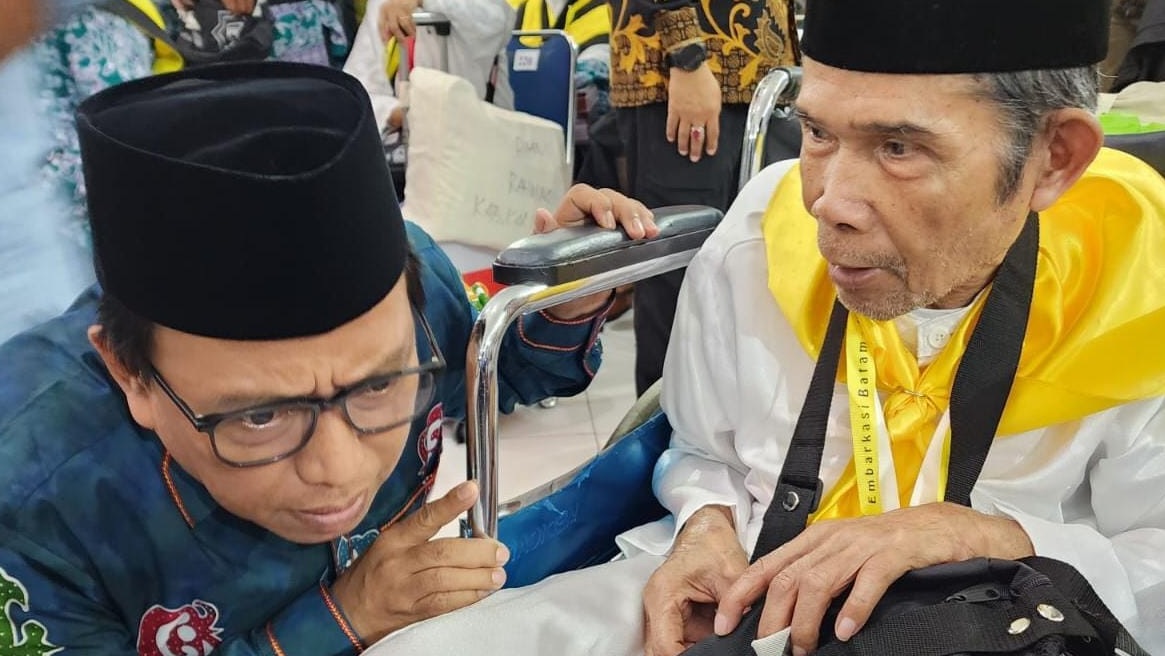  Gelombang Kedua, Jemaah Haji Indonesia Diminta Kenakan Kain Ihram Sejak di Embarkasi