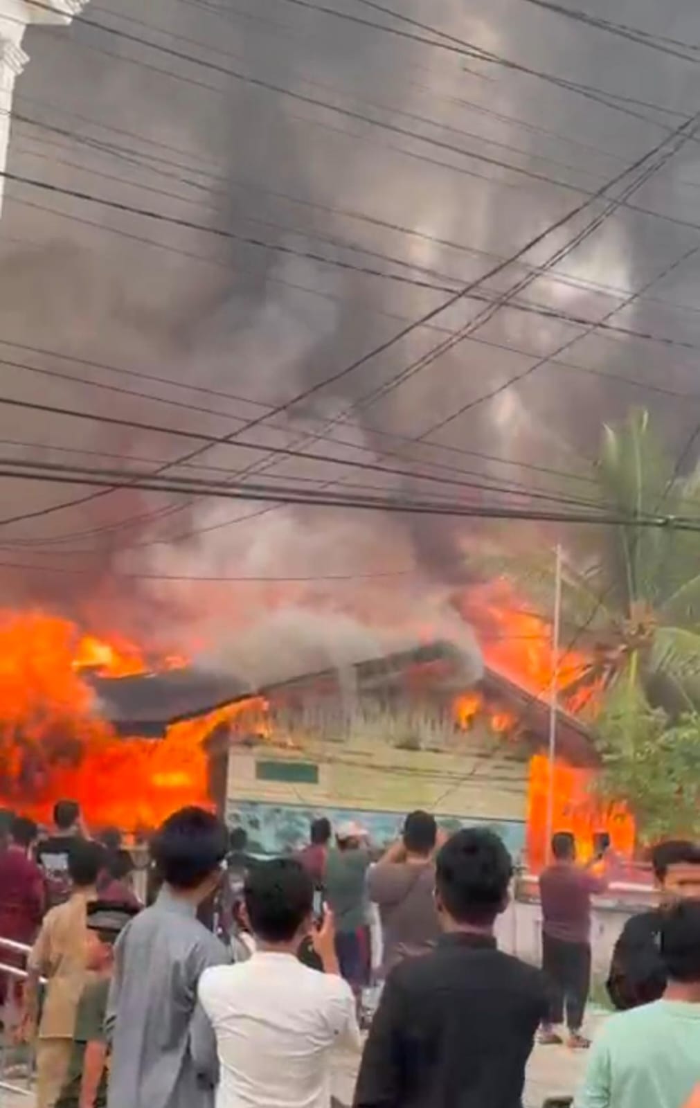 Eks SLB dan Kantor Kwarcab Pramuka Terbakar di Kualatungkal