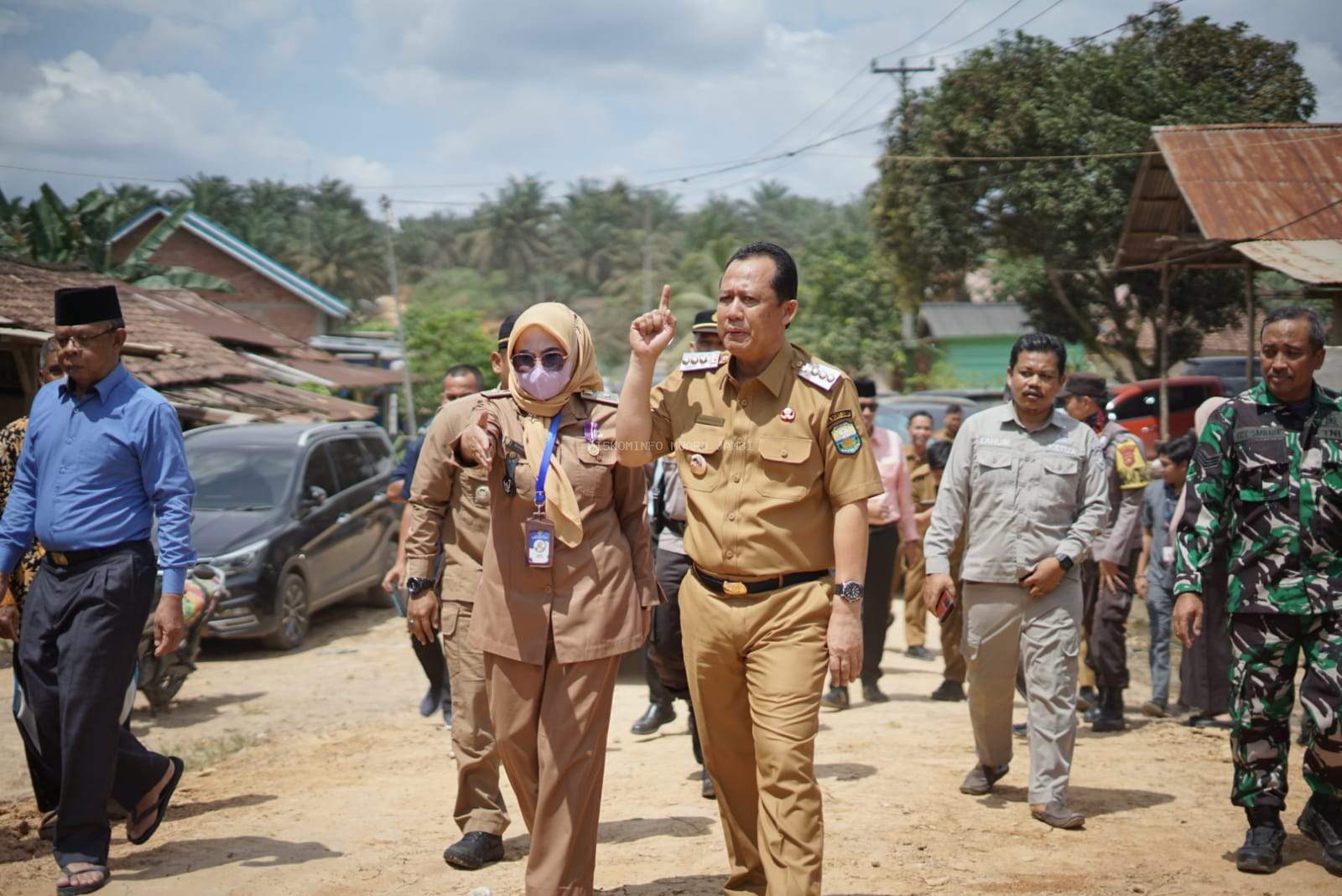 Bupati BBS Minta PUPR Segera Perbaiki Jembatan Rusak di Suko Awin Jaya