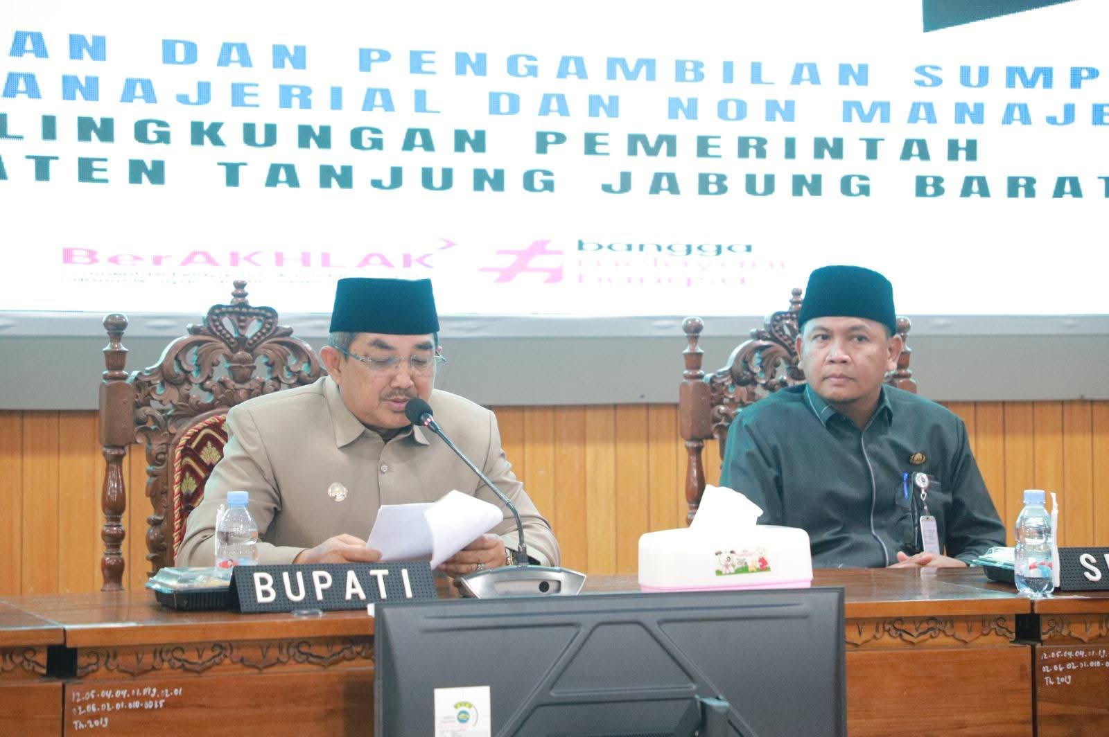 Bupati Anwar Sadat Lantik Pejabat Manajerial dan Non-Manajerial