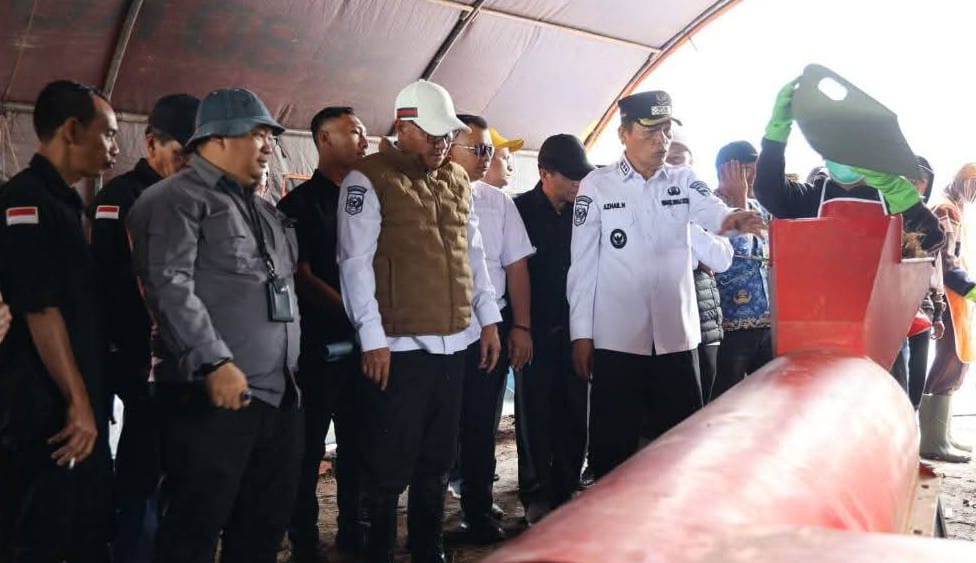Mesin Pencacah Plastik dan Kompos di TPST RKE