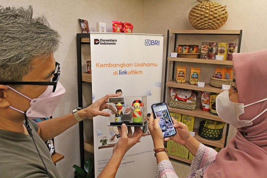 Usaha Camilan Berbasis Resep Keluarga Ini Berhasil Naik Kelas Lewat LinkUMKM BRI