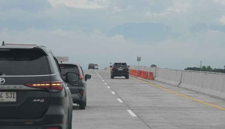 Baru Dibuka, Jalan Tol Fungsional Gending-Kraksaan Dilintasi 17.510 kendaraan, Waktu Tempuh Hanya 15 Menit