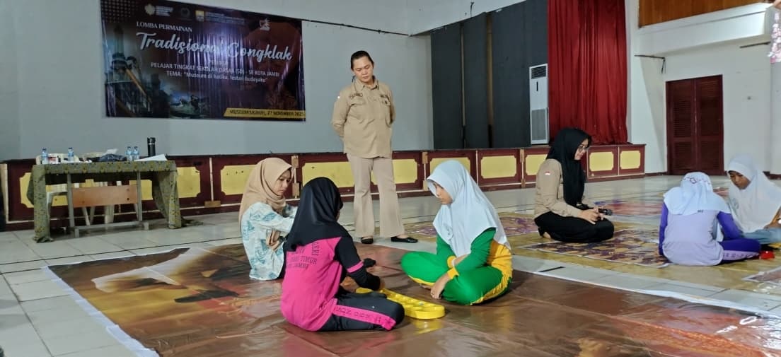 Bangkitkan Permainan Tradisional, Museum Siginjei Gelar Lomba Congklak Tingkat Pelajar SD Se-Kota Jambi