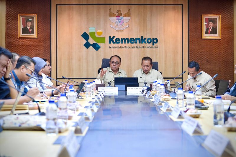 Kemenkop dan Komdigi Perkuat Digitalisasi Koperasi Desa Merah Putih