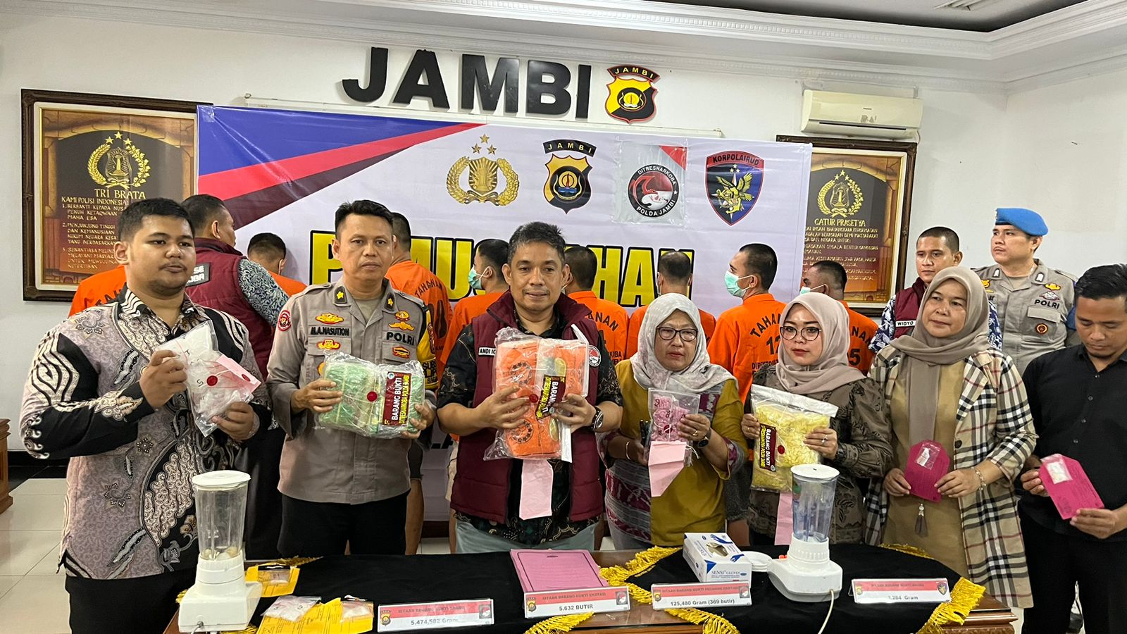 Polda Jambi Musnahkan 5,4 Kg Sabu dan Ribuan Ekstasi 