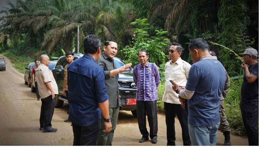 Bupati H M Syukur Berupaya Mantapkan Jalan