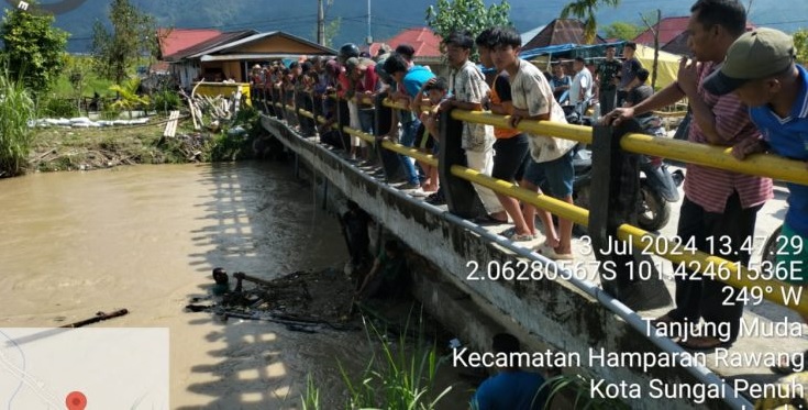 BREAKING NEWS: Mayat Perempuan Ditemukan Mengapung di Sungai Penuh